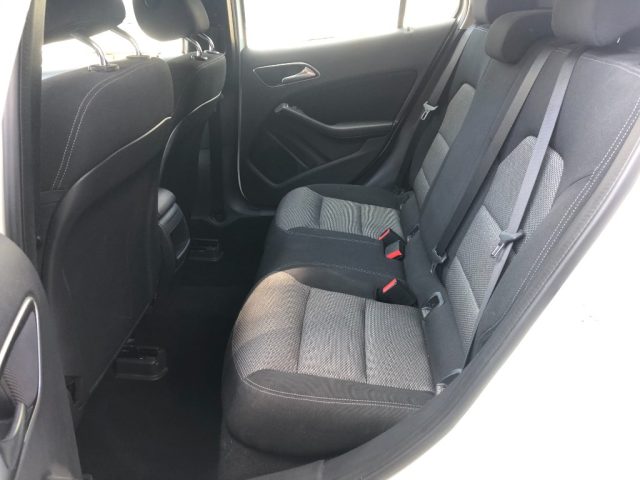 MERCEDES-BENZ GLA 180 usata, con Servosterzo