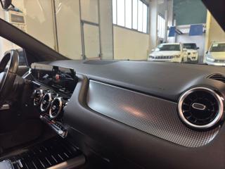 MERCEDES-BENZ GLA 200 usata, con Sedile posteriore sdoppiato
