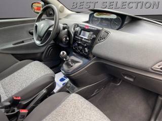 LANCIA Ypsilon usata, con ESP