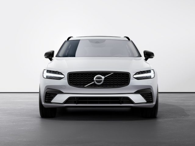 VOLVO V90 usata, con Alzacristalli elettrici
