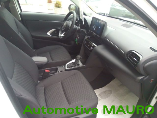 TOYOTA Yaris Cross usata, con Isofix