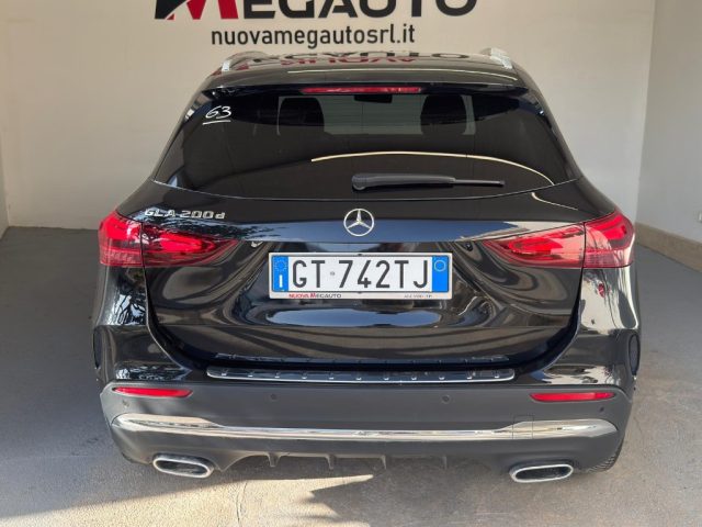 MERCEDES-BENZ GLA 200 usata, con Cerchi in lega