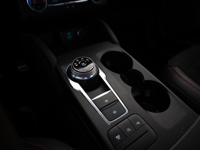 FORD Kuga usata, con Fari LED