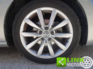VOLKSWAGEN Golf Sportsvan usata, con Park Distance Control