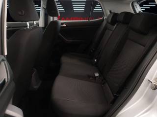 VOLKSWAGEN T-Cross usata 17
