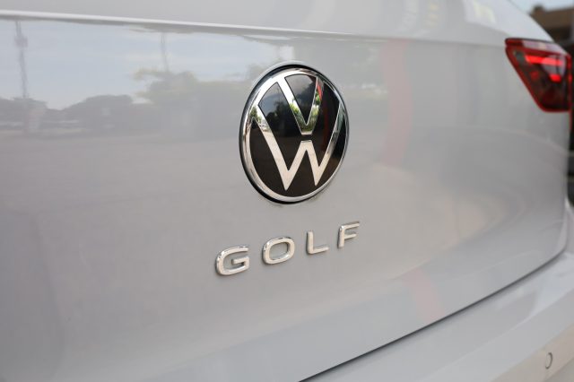 VOLKSWAGEN Golf usata 107