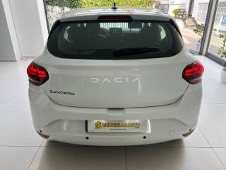 DACIA Sandero usata, con Touch screen