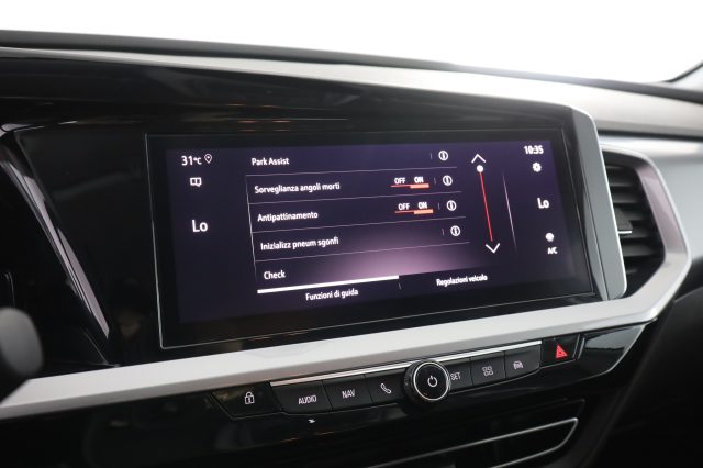 OPEL Grandland usata 10