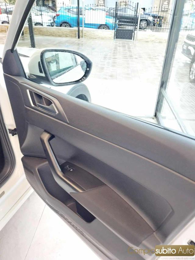 VOLKSWAGEN Taigo usata 26