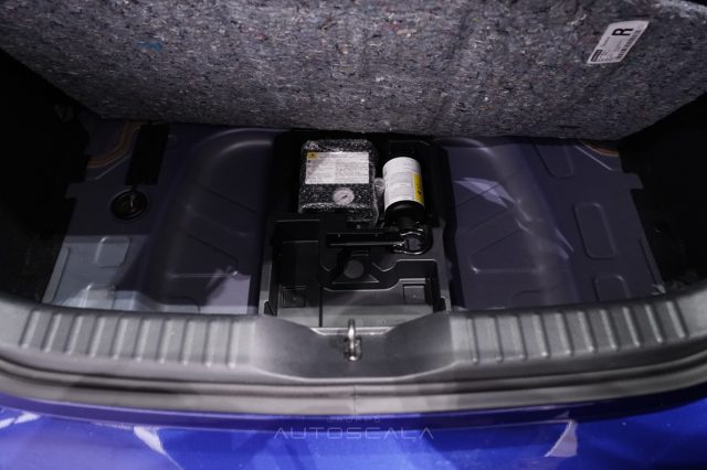 TOYOTA Aygo X usata 32