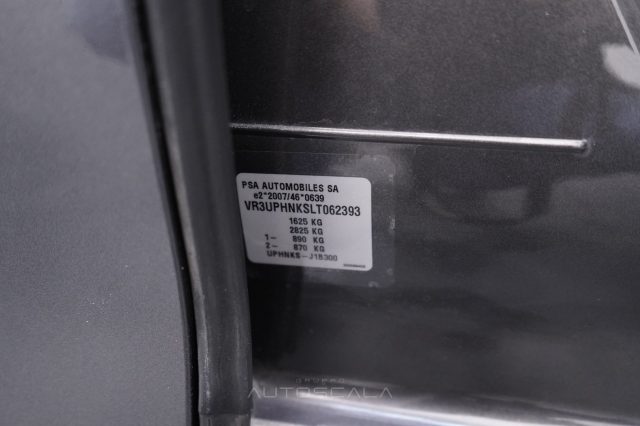 PEUGEOT 208 usata 31