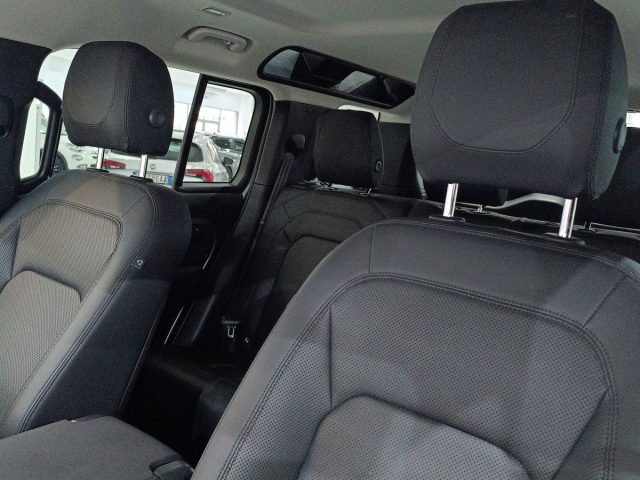 LAND ROVER Defender usata, con Riconoscimento dei segnali stradali