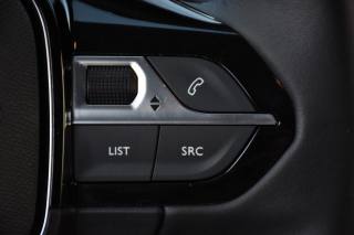 PEUGEOT 208 usata, con USB