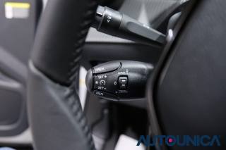 PEUGEOT 2008 usata, con Volante multifunzione