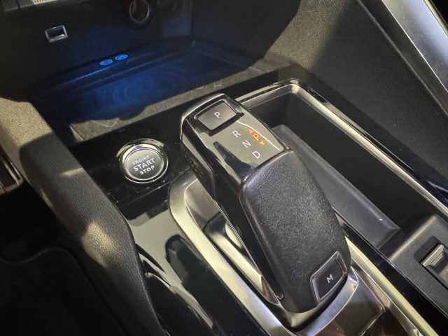 PEUGEOT 3008 usata, con Touch screen