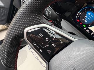 VOLKSWAGEN Golf usata, con Touch screen