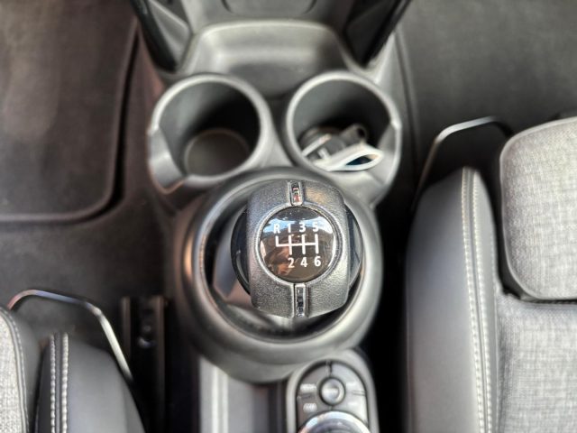 MINI Cooper usata, con USB