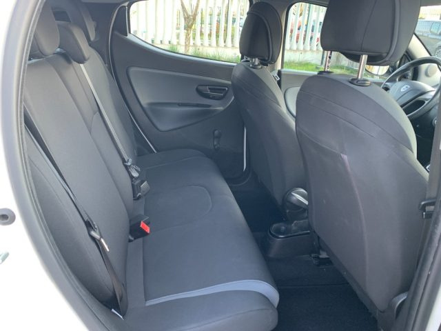 LANCIA Ypsilon usata, con ESP