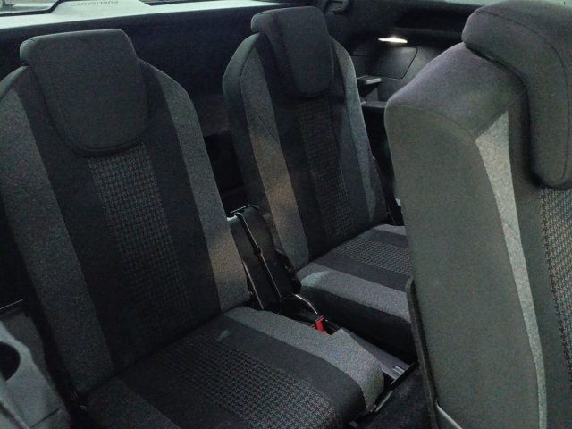 PEUGEOT 5008 usata, con Riconoscimento dei segnali stradali