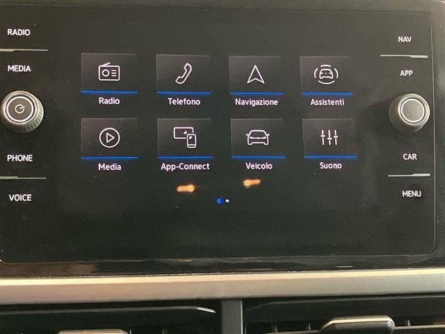 VOLKSWAGEN T-Roc usata, con Autoradio digitale