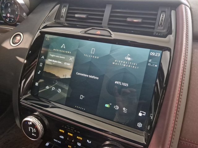 JAGUAR E-Pace usata 31