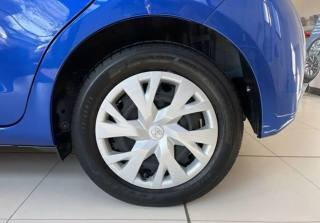 TOYOTA Yaris usata, con ESP