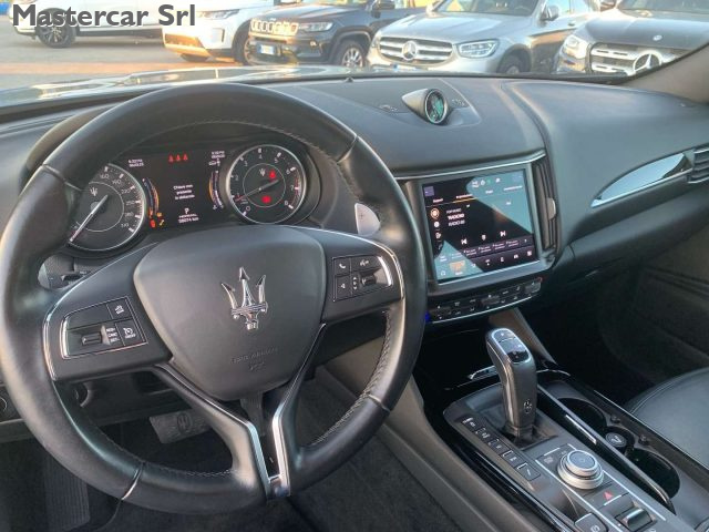 MASERATI Levante usata, con Fari LED