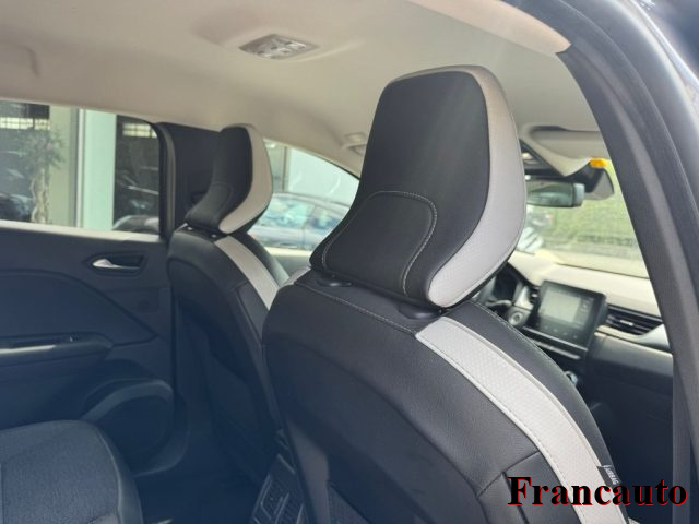 RENAULT Captur usata, con Chiusura centralizzata