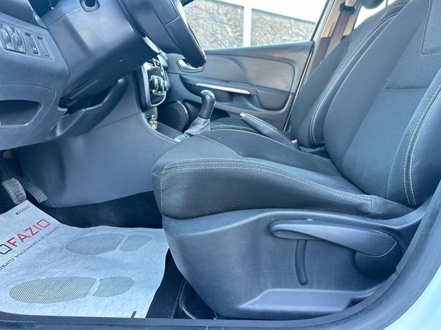 RENAULT Clio usata, con Volante in pelle