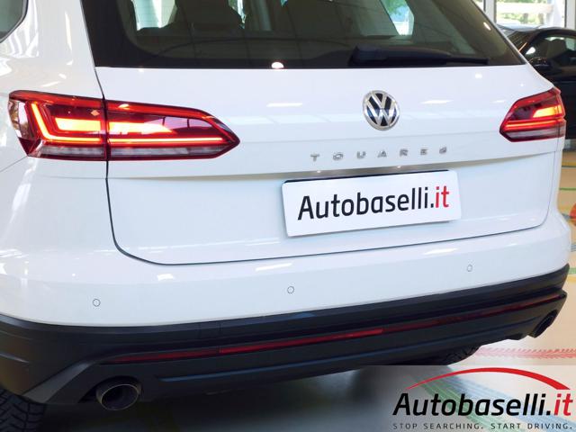 VOLKSWAGEN Touareg usata, con Specchietti laterali elettrici