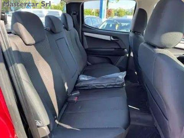 ISUZU D-Max usata, con Lettore CD