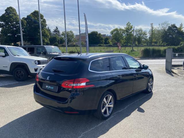 PEUGEOT 308 usata, con Head-up display