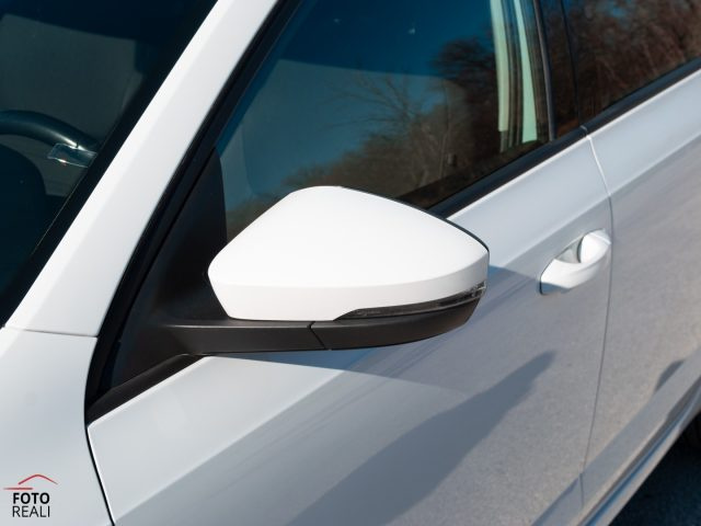 SKODA Octavia usata, con Specchietti laterali elettrici