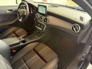 MERCEDES-BENZ GLA 200 usata, con Autoradio digitale