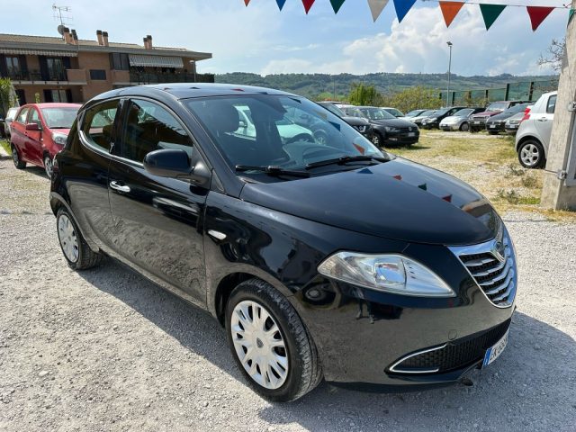 LANCIA Ypsilon usata, con ABS