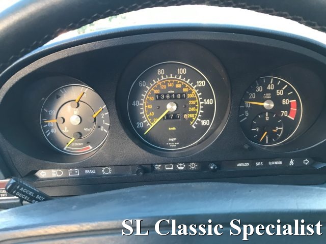 MERCEDES-BENZ SL 560 usata 36