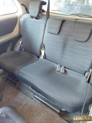 TOYOTA Yaris usata 18