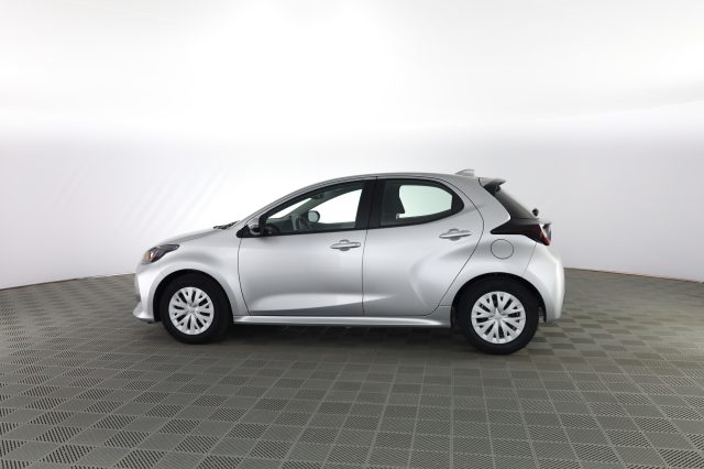 TOYOTA Yaris usata 5