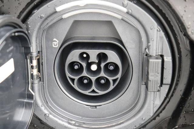 MERCEDES-BENZ GLC 300 usata, con Sedili riscaldati