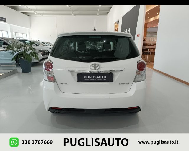TOYOTA Verso usata, con Chiusura centralizzata