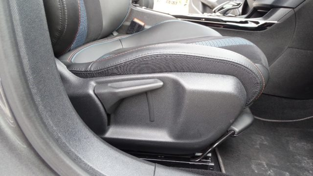 PEUGEOT 308 usata 64