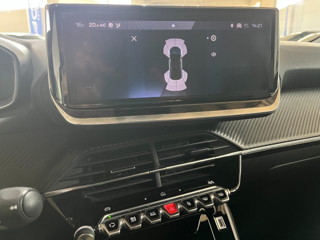 PEUGEOT 2008 usata, con Park Distance Control