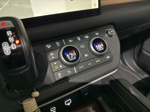 LAND ROVER Defender usata, con Cruise Control