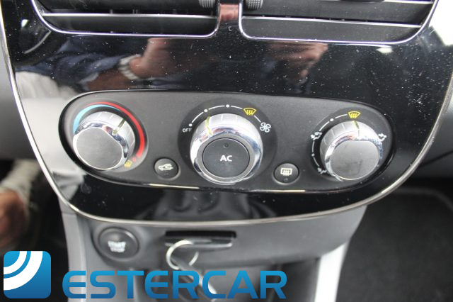 RENAULT Clio usata, con Airbag testa