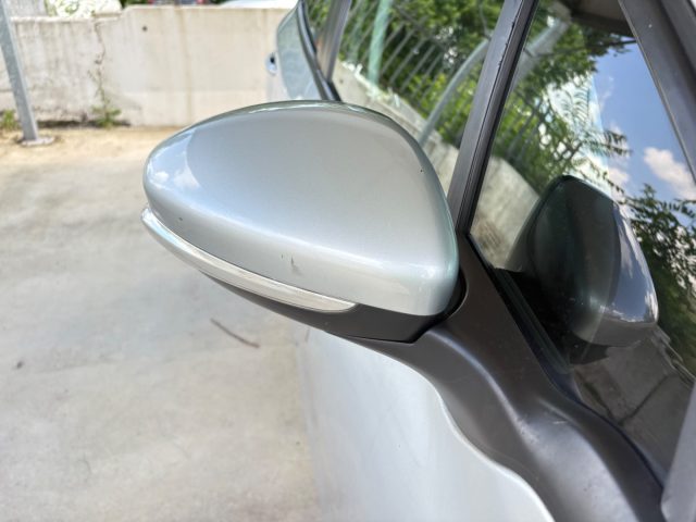 PEUGEOT 208 usata 52