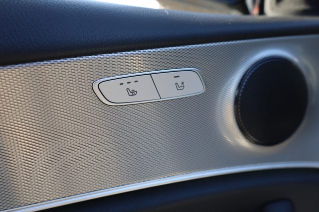 MERCEDES-BENZ E 220 usata, con Monitoraggio pressione pneumatici