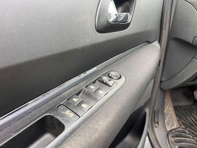 PEUGEOT 5008 usata, con Autoradio