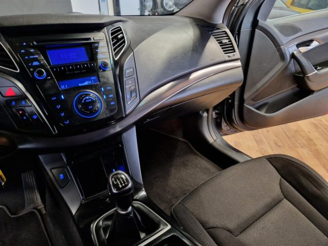 HYUNDAI i40 usata, con Fari Xenon