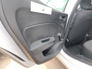 RENAULT Clio usata, con Hill holder
