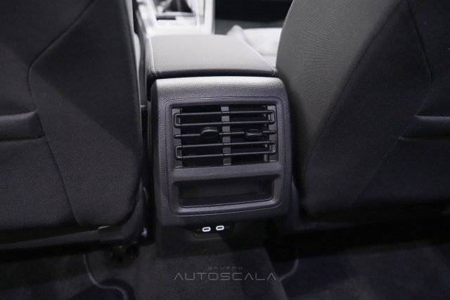 VOLKSWAGEN Golf Variant usata, con Vivavoce